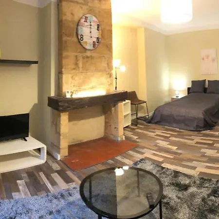 Escapade Cosy Au Coeur De La Cite Medievale Apartman *