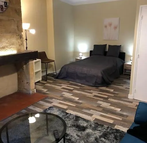 Escapade Cosy Au Coeur De La Cite Medievale アパート サルラ・ラ・カネダ