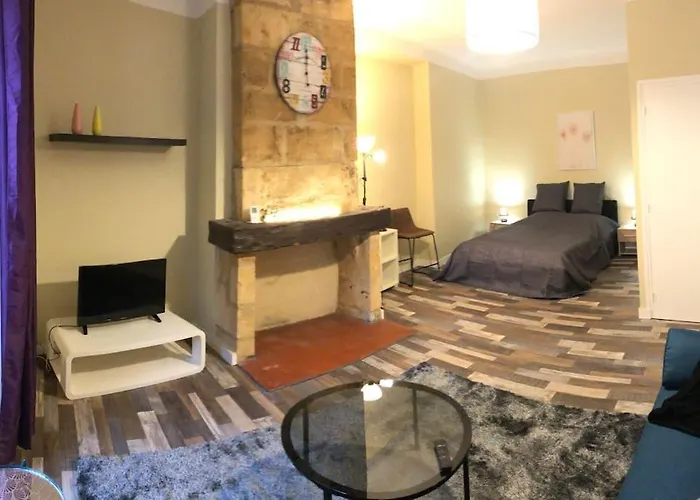 Escapade Cosy Au Coeur De La Cite Medievale アパート *